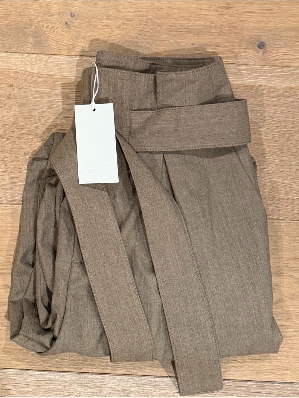 COS Belted Wool Trousers Tan Lightweight Size 6 NWT! - Picture 4 of 13